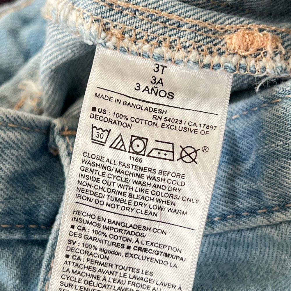 Old Navy Toddler Wide Legged Jeans with Floral Embroidery size 3T - Picture 4 of 6